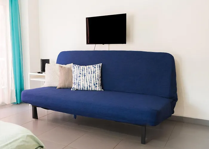 Mackenzie Blu Beach Studio